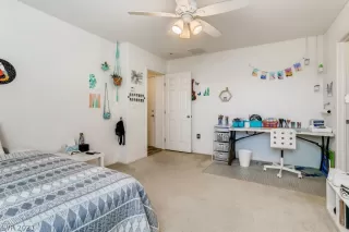 Photo #6: 2274449 Listing