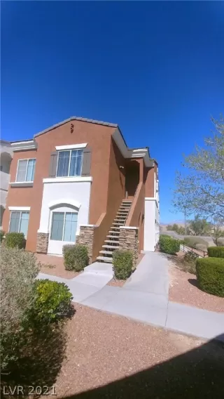 Photo #1: 2274477 Listing