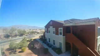 Photo #2: 2274477 Listing