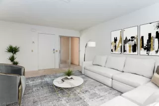 Photo #1: 2274494 Listing