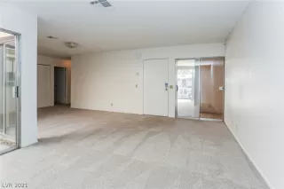 Photo #4: 2274494 Listing