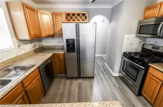 Photo #1: 2274496 Listing