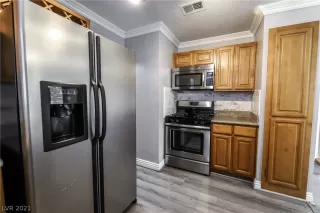 Photo #3: 2274496 Listing