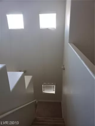 Photo #1: 2274551 Listing