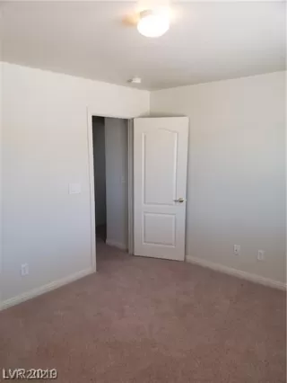 Photo #5: 2274551 Listing