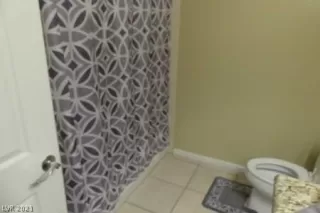 Photo #2: 2274572 Listing