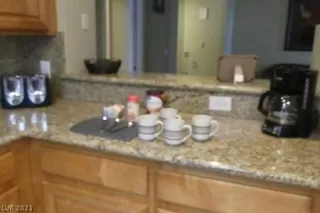 Photo #5: 2274572 Listing