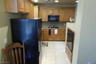 Photo #6: 2274572 Listing