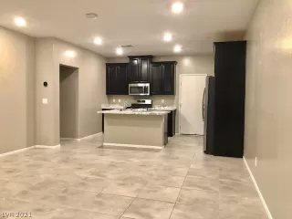 Photo #2: 2274575 Listing 