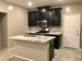 Photo #4: 2274575 Listing 