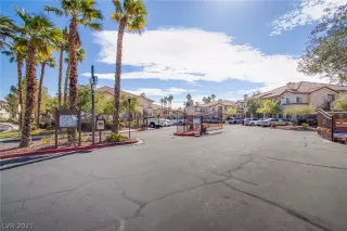 Photo #1: 2274597 Listing