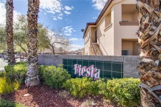 Photo #2: 2274597 Listing
