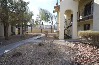 Photo #1: 2274602 Listing 