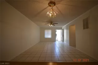 Photo #5: 2274602 Listing 