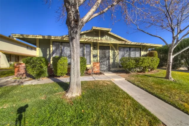 MLS: 2274603 Condo For Sale