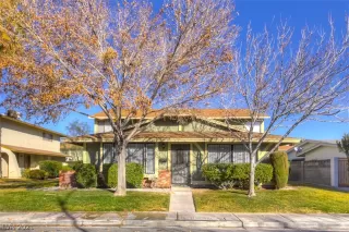 Photo #1: 2274603 Listing 