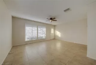 Photo #5: 2274603 Listing 