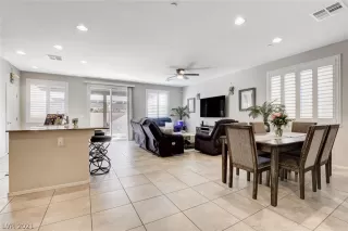 Photo #5: 2274624 Listing 