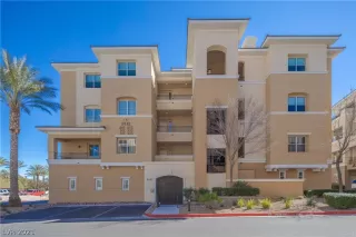 Photo #1: 2274647 Listing