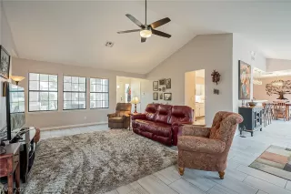 Photo #6: 2274688 Listing