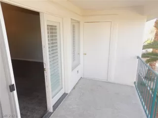 Photo #6: 2274737 Listing 