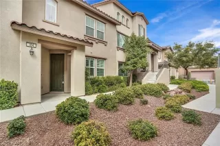 Photo #1: 2274742 Listing 