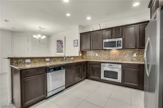 Photo #2: 2274742 Listing 