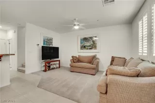 Photo #4: 2274742 Listing 