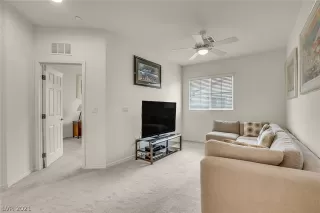 Photo #6: 2274742 Listing 