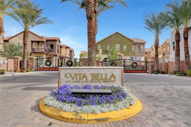 MLS: 2274748 Condo For Sale