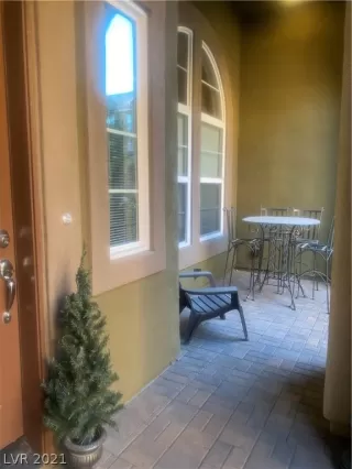 Photo #3: 2274748 Listing