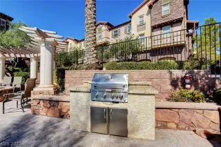 Photo #6: 2274748 Listing