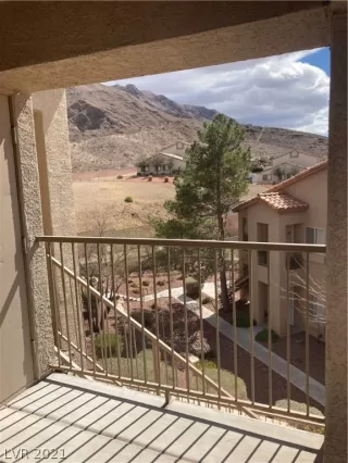 Photo #3: 2274749 Listing 