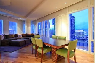 Photo #2: 2274765 Listing