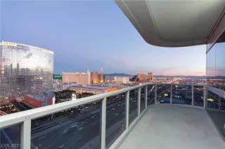 Photo #1: 2274766 Listing 