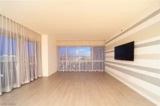 Photo #2: 2274766 Listing 