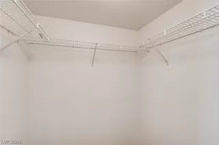 Photo #6: 2275817 Listing 