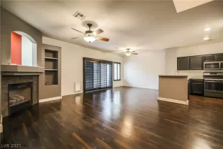 Photo #4: 2275820 Listing 
