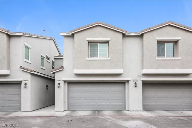 MLS: 2275836 Condo For Sale