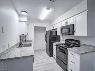 Photo #4: 2275895 Listing 
