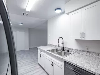 Photo #6: 2275895 Listing 