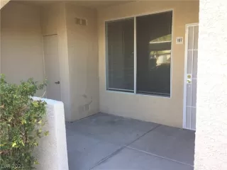 Photo #2: 2275901 Listing 