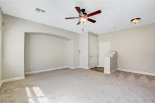 Photo #5: 2275987 Listing