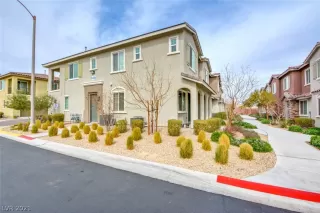 Photo #1: 2276003 Listing