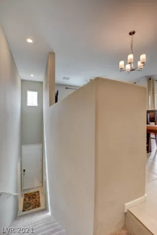 Photo #3: 2276003 Listing