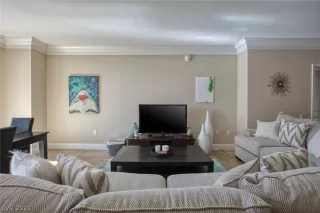 Photo #6: 2276004 Listing 