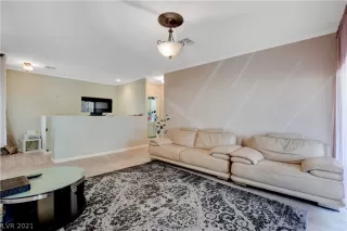 Photo #4: 2276022 Listing 