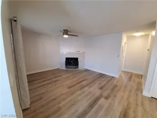 Photo #3: 2276054 Listing 