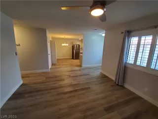 Photo #4: 2276054 Listing 