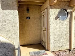 Photo #1: 2276063 Listing 
